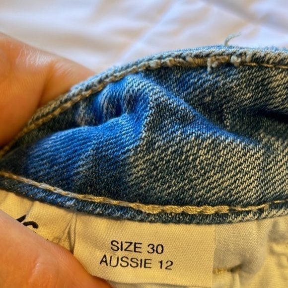 Rolla’s Miller Mid-High Rise Slim Jeans Women’s Size 30 Distressed Light Wash - Picture 9 of 10